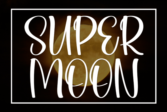 Super Moon: A Whimsical Serif Font for Celestial Charm